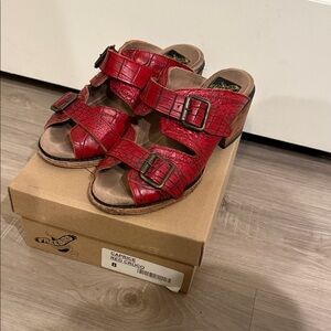 Freebird Red Croc Caprice